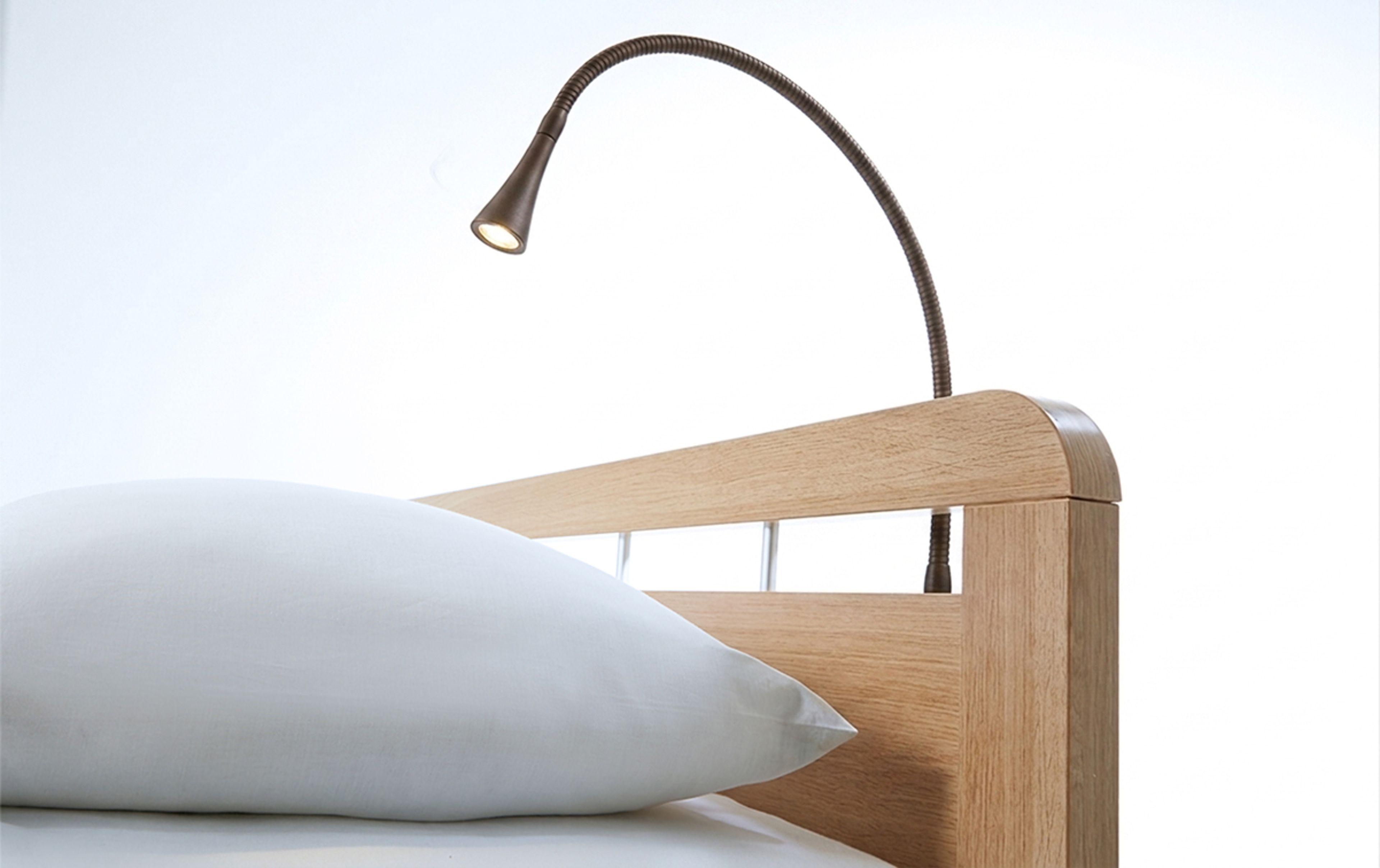 Stilvolle Beleuchtung für Dein Bett
